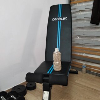 Banco reclinable Cecotec con pesas
