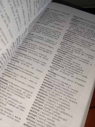 Vox diccionario inglés-español,español-inglés