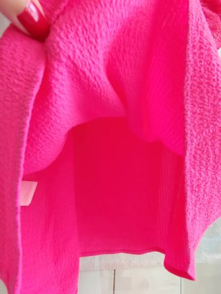 Blusa fucsia con volantes S/M