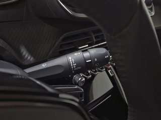 Peugeot 2008 Allure Puretech 100 S&S 6 Vel. MAN
