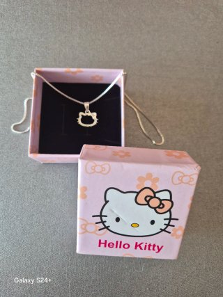 Colar Hello Kitty Prateado com Caixa