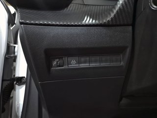 Peugeot 2008 Active Puretech 100 S&S BVM6
