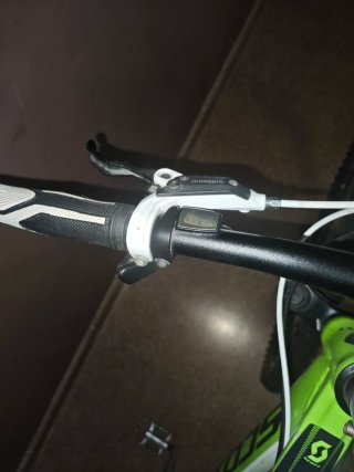 Bicicleta Scott Montaña Verde