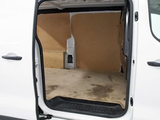 Peugeot Expert FG 1.5 BLUEHDI 120 STANDARD 4P