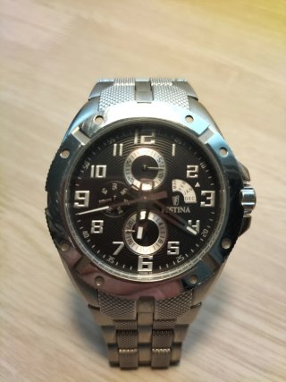 Reloj Festina Caballero Negro y Plateado