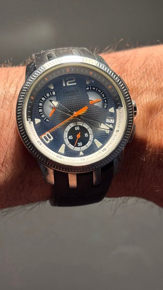 Reloj Swatch Cronógrafo Negro y Plateado