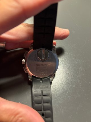 Reloj Swatch Cronógrafo Negro y Plateado