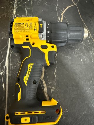 Taladro Percutor Dewalt 18V Brushless