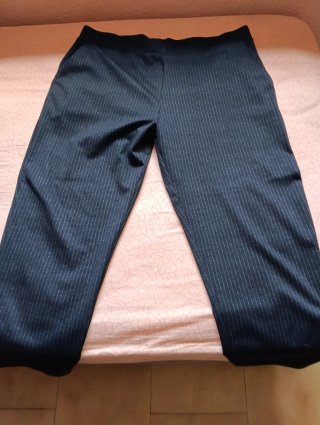 Pantalón gris raya diplomática T.46