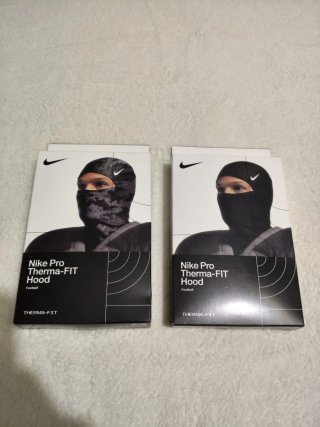 Nike Pro Therma-FIT Hood Pasamontañas Negro