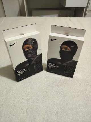 Nike Pro Therma-FIT Hood Pasamontañas Negro