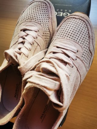 Zapatillas de piel rosa