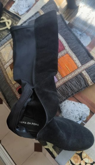 Botas altas piel y neopreno negras