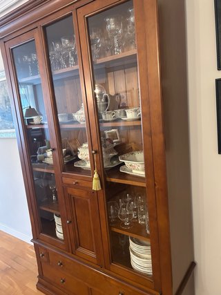 Vitrina madera maciza cristal