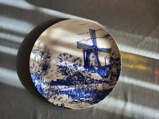 Prato Holandês 33cm - Moinho Azul e Branco