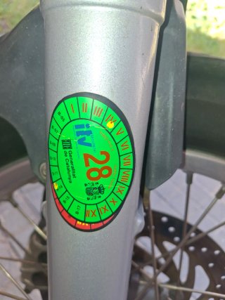 Aprilia Pegaso Trail Negra/plata Etiqueta verde C