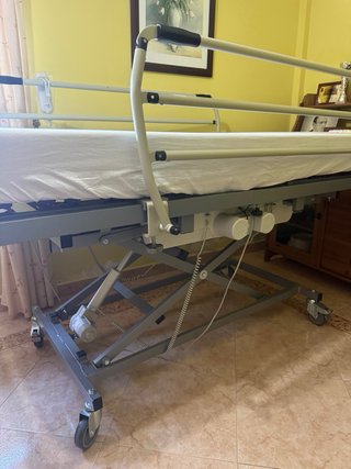 Cama Eléctrica Articulada Hospitalaria