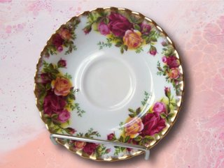 2 Tazas y platillos impecables Royal Albert Rosas
