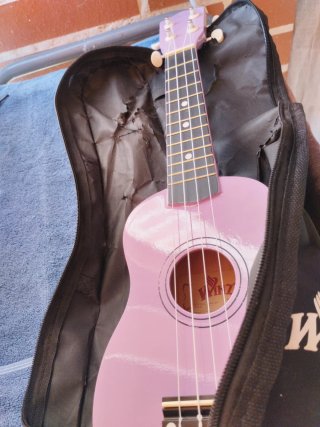 Ukelele WINZZ malva
