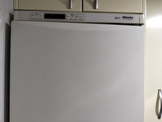 Nevera blanca con congelador