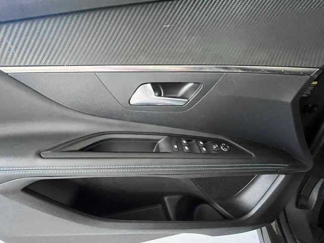 Peugeot 3008 Hybrid 136cv