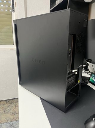 COMBO Placa Base 25L OMEN LGA 1700 + Caja 25L OMEN