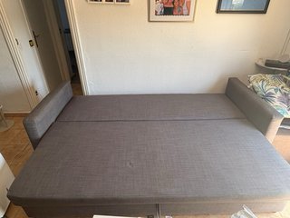 Divano letto grigio Ikea a tre posti