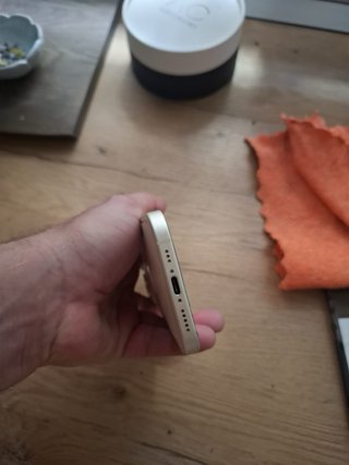 iPhone 15 128GB Amarillo