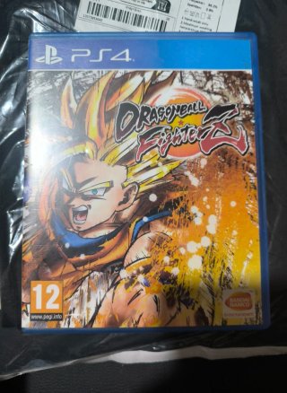 PS4 Pro 1TB + 5 Juegos + Mando + Auriculares