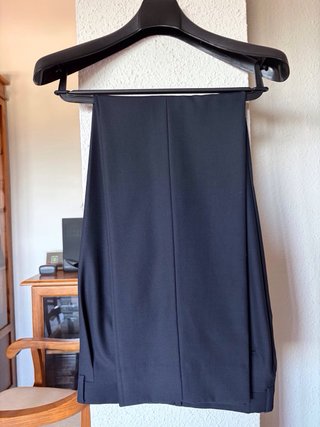 Traje de caballero en muy buen estado.