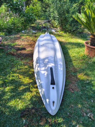 Canoa Bic con remos y carrito