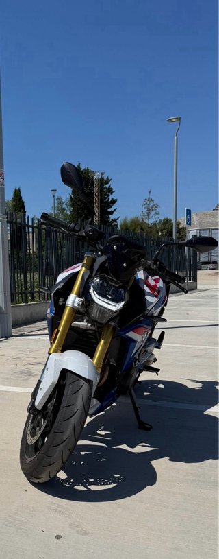 BMW F900R A2 2023 3.890 km