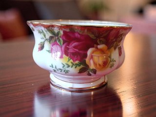 Lechera y Azucarero pequeños Royal Albert Rosas