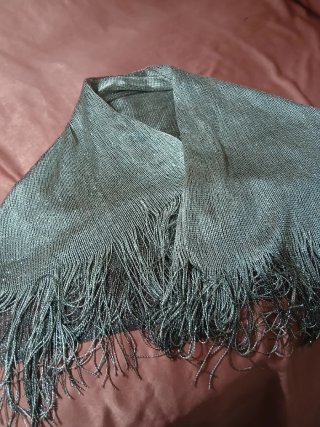 Poncho/Sciarpe Lurex Argento con Frange