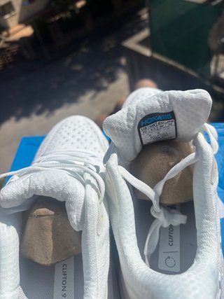Hoka Clifton 9 Blancas