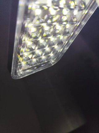 Lámpara LED de escritorio plegable