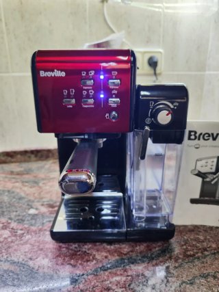 Cafetera Breville Automática Roja