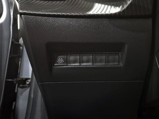 Peugeot 208 GT HYBRID 100 eDCS6