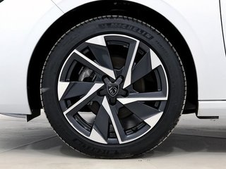 Peugeot 308 5P Allure Pack PureTech 130 S&S EAT8