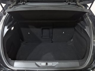 Peugeot 308 5P Allure Pack PureTech 130 S&S EAT8