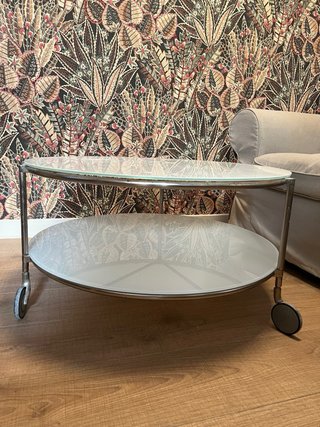 Mesa de centro redonda Ikea cristal con ruedas