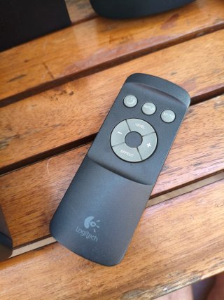 Logitech Z906 Sistema de Sonido 5.1 THX