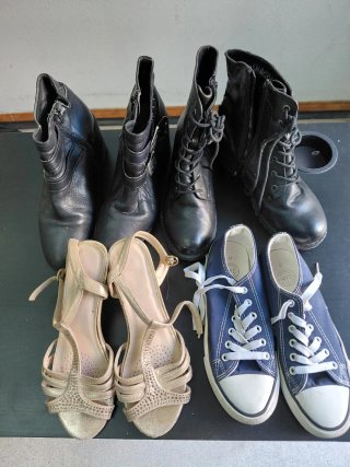 Lote Zapatos Tallas 37-41 (Negro/Dorado)