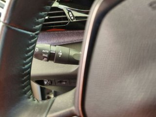 Peugeot 308 5P Allure Pack PureTech 130 S&S EAT8