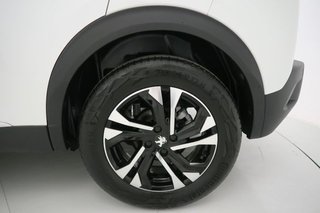 Peugeot 2008 Allure Pack BlueHDI 130 S&S EAT8