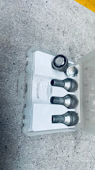 Tornillos Antirrobo Llantas Renault Clio 5