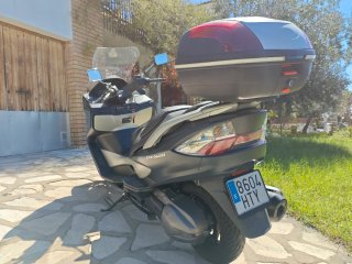 Suzuki Burgman 400 (2014) Muy Cuidada