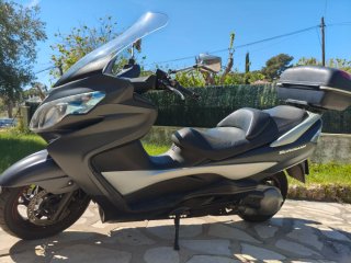 Suzuki Burgman 400 (2014) Muy Cuidada