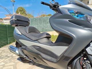 Suzuki Burgman 400 (2014) Muy Cuidada