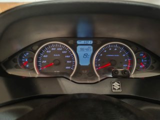 Suzuki Burgman 400 (2014) Muy Cuidada